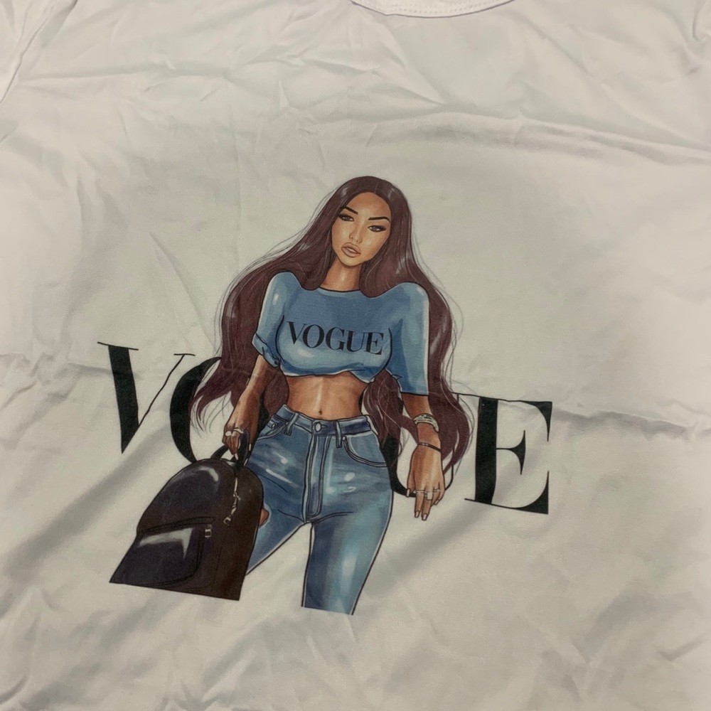VOGUE White Tshirt - Picture 4 of 5